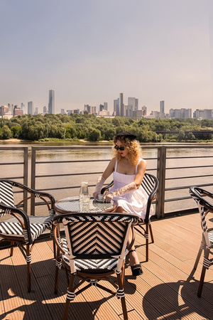 Krzesło ogrodowe CAFE AZURE biały / czarny