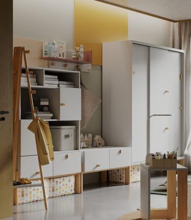 CUBE Szafa 3-drzwiowa z drzwiami przesuwnymi